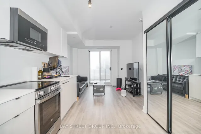 Additional image 20 of 2369 Danforth Ave Unit 711