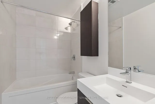 Additional image 18 of 3100 Keele St Unit 1216