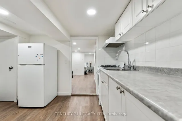 Additional image 39 of 250 Gilbert Ave