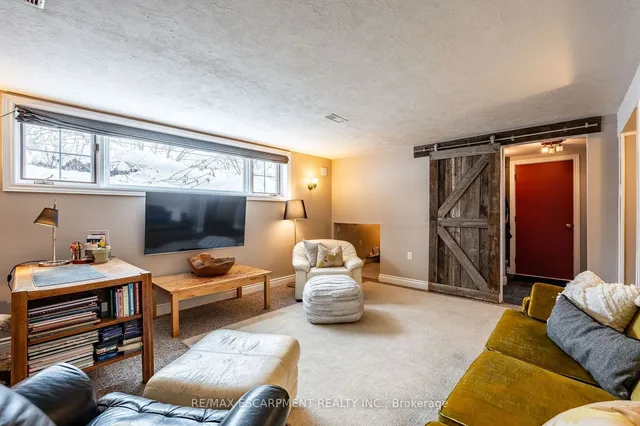 Additional image 33 of 9 Martingrove Dr