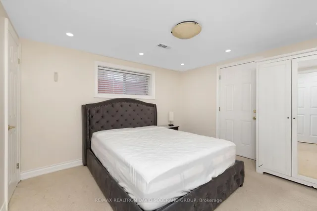 Additional image 24 of 9 Brett Ave