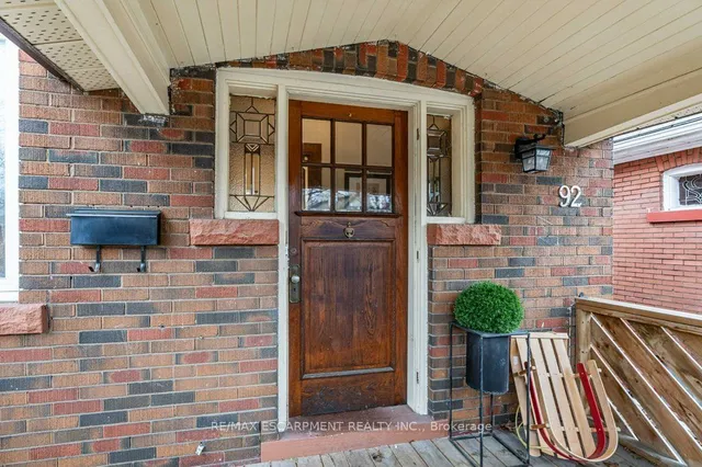 Additional image 6 of 92 Graham Ave