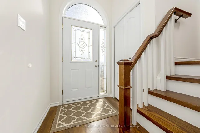 Additional image 5 of 703 Laurier Ave