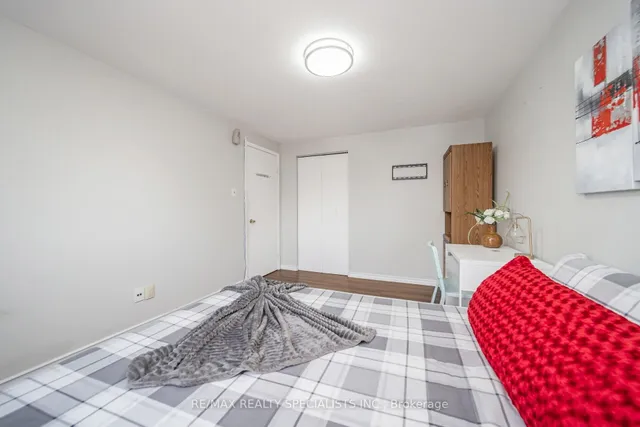 Additional image 30 of 308 Fleetwood Cres