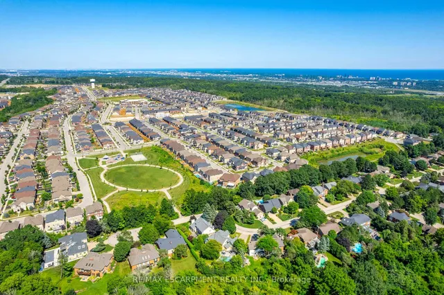 Additional image 40 of 81 Flanders Dr