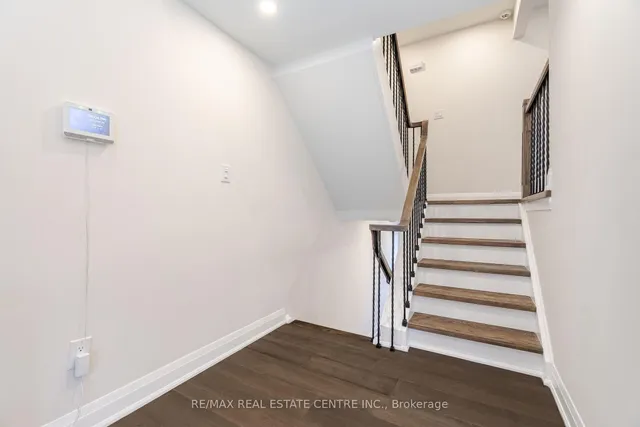 Additional image 10 of 103 HuntingDale Blvd