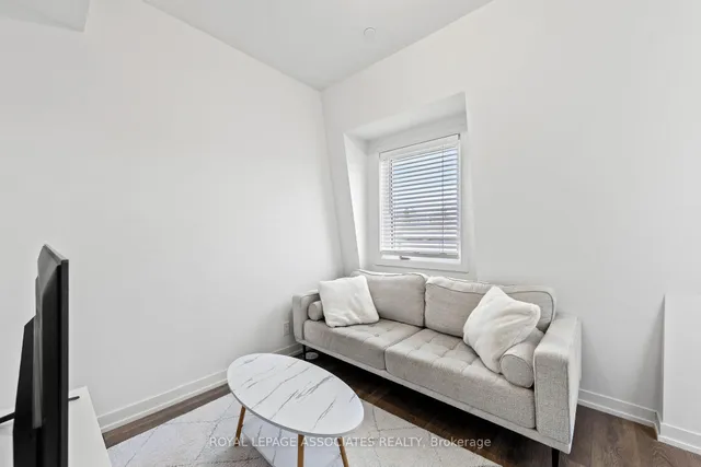 Additional image 27 of 84 Tisdale Ave