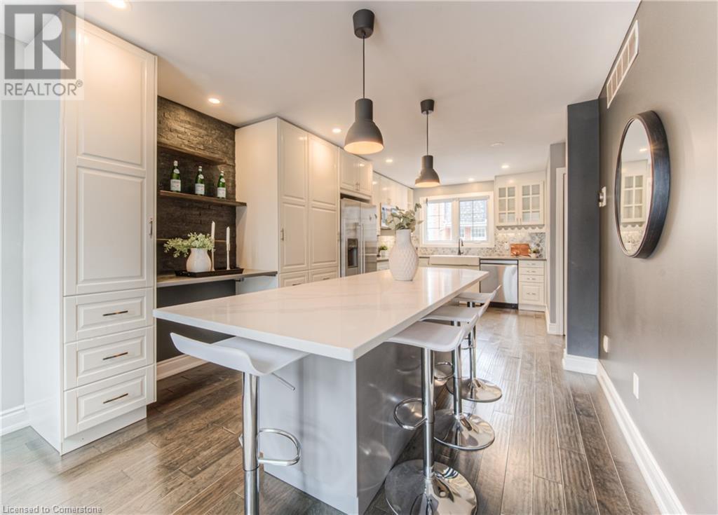 28 MANSION Street Unit# 10|Kitchener, Ontario N2H2J6