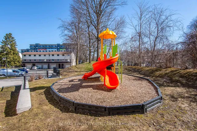 Additional image 11 of 634 Strasburg Rd Unit 32