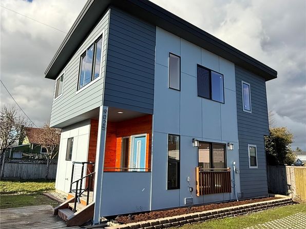 9025 38th Avenue S, Seattle, WA 98118