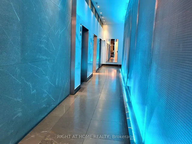 Additional image 17 of 55 Stewart St Unit PH1027