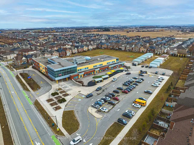 Additional image 43 of 27 Dufay Rd