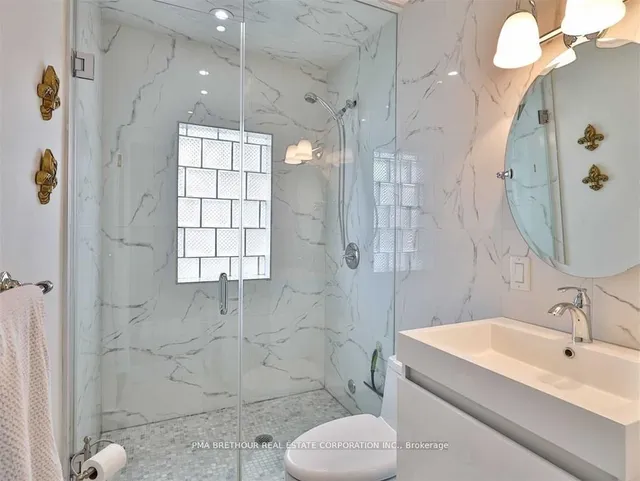 Additional image 19 of 4 Belle Ayre Blvd