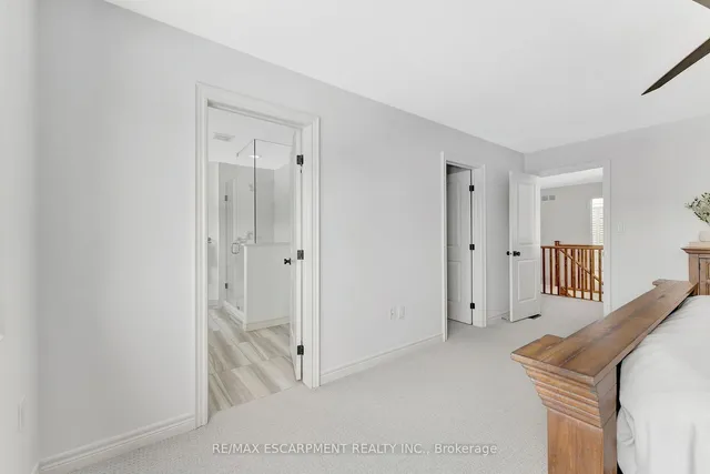 Additional image 18 of 209 JOHN FREDERICK Dr