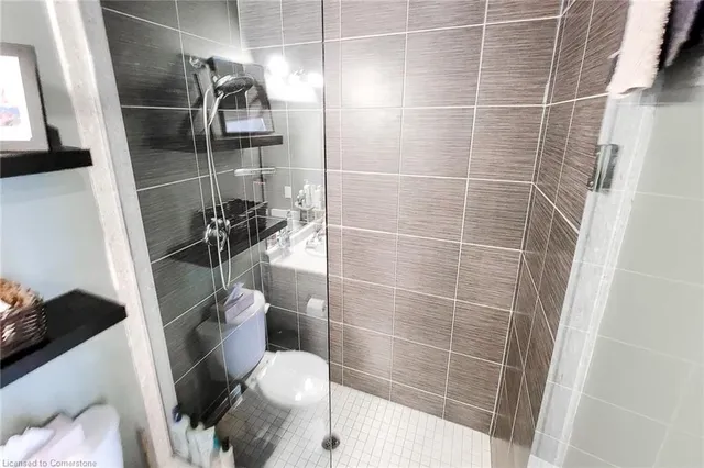 Additional image 27 of 112 King St Unit 809