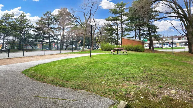 Additional image 47 of 90 Ling Rd Unit 1101