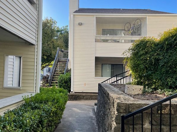 7431 Holly Hill Dr APT 216, Dallas, TX 75231