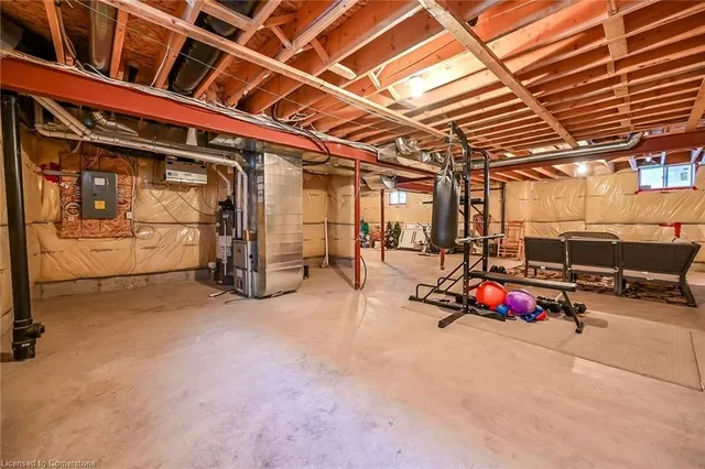 Additional image 39 of 21 Alden St