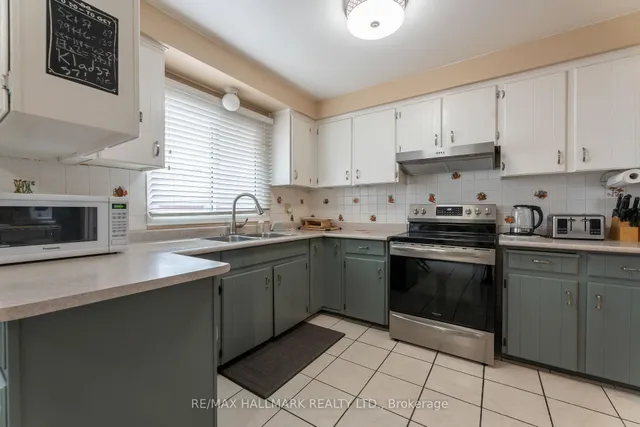 Additional image 13 of 258 Apache Tr