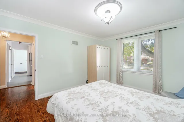 Additional image 23 of 18 Wellington St