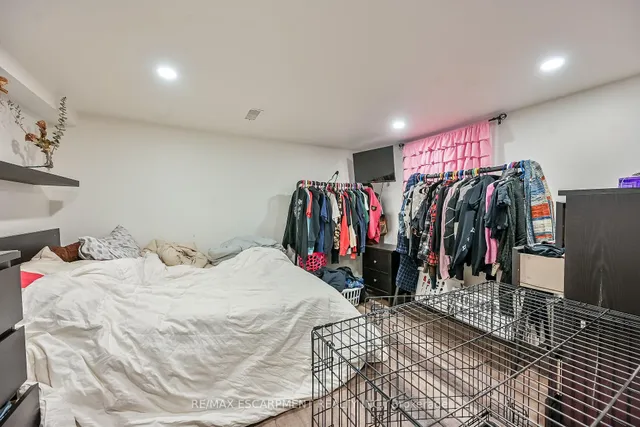 Additional image 33 of 444 Maple Ave