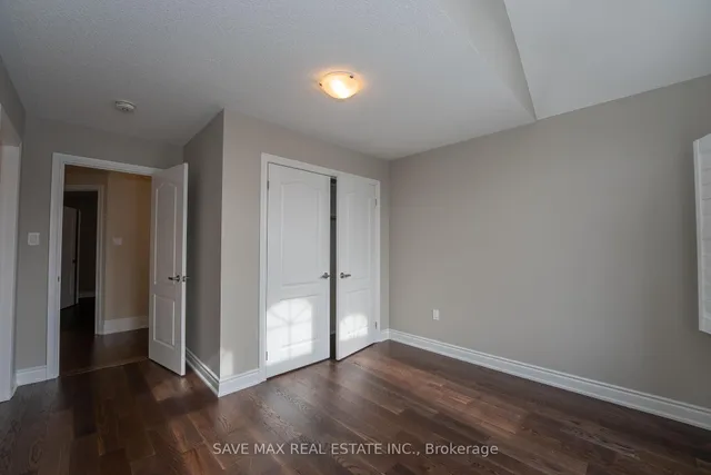 Additional image 30 of 36 Roulette Cres