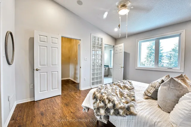 Additional image 13 of 800 Paramount Dr Unit 31