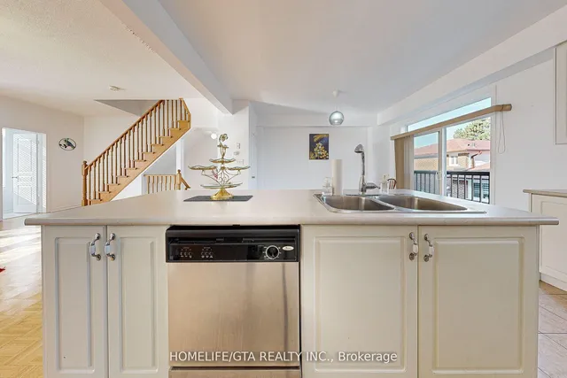 Additional image 17 of 50 Curran Hall Cres