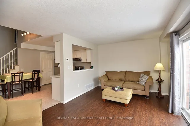 Additional image 6 of 174 Highbury Dr Unit 5