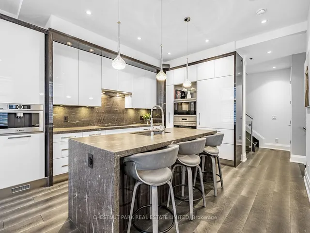 Additional image 18 of 1074 Bay St Unit 11