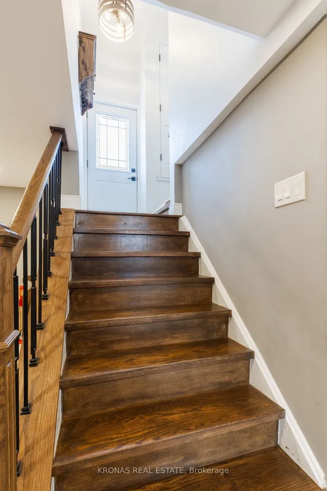 Additional image 24 of 31 Durham Rd