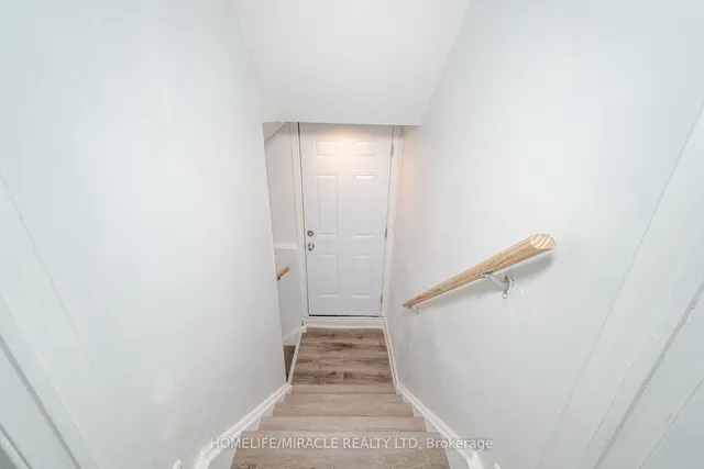 Additional image 35 of 21 Muskoka St