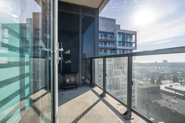 Additional image 11 of 859 The Queensway N/A Unit 813