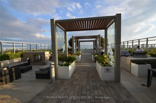 Additional image 21 of 1830 Bloor St Unit 912