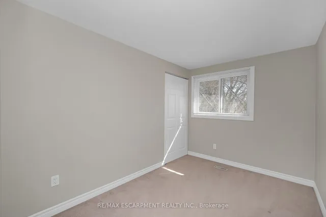 Additional image 18 of 594 Forestwood Cres