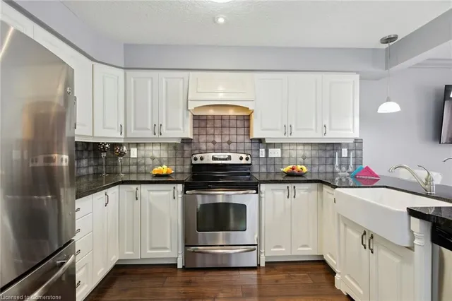 Additional image 22 of 7 Upper Mercer St Unit A4