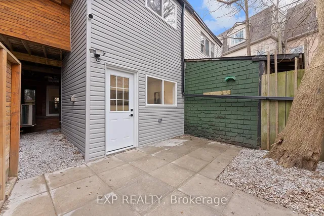 Additional image 39 of 2555 Dundas St