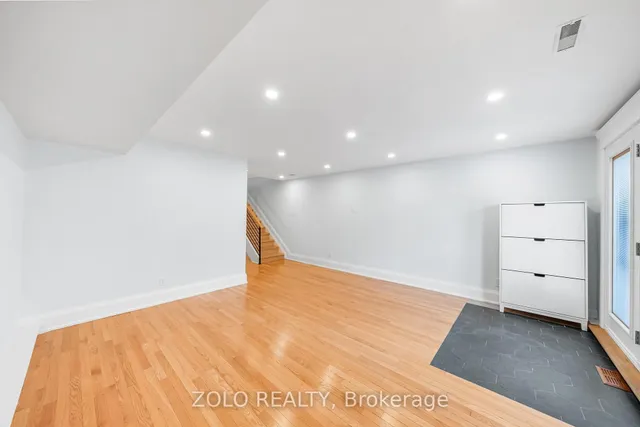 Additional image 40 of 58 Soho Sq