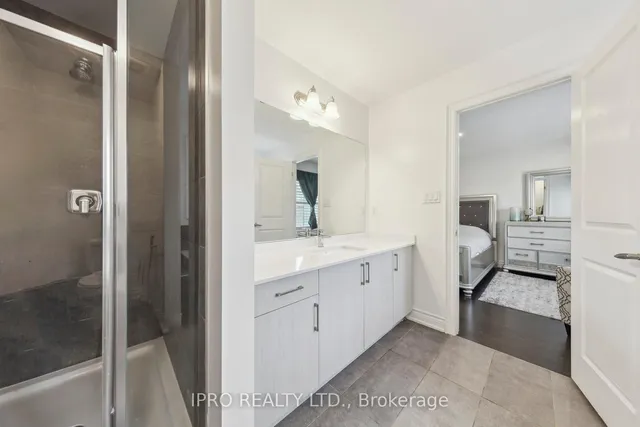 Additional image 25 of 1187 Raspberry Terr