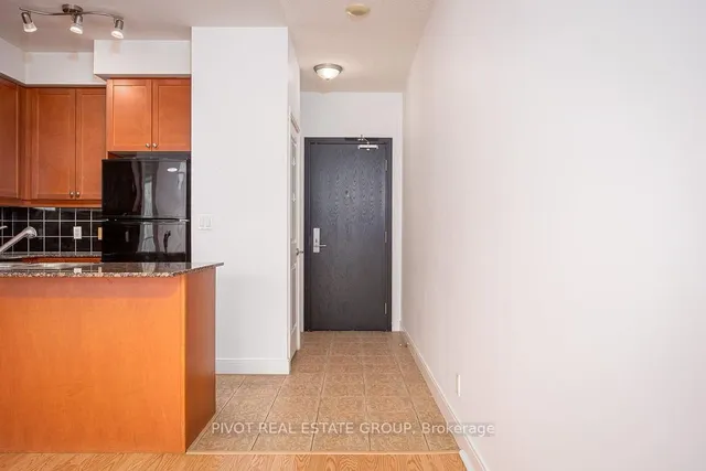 Additional image 4 of 90 Absolute Ave Unit 311