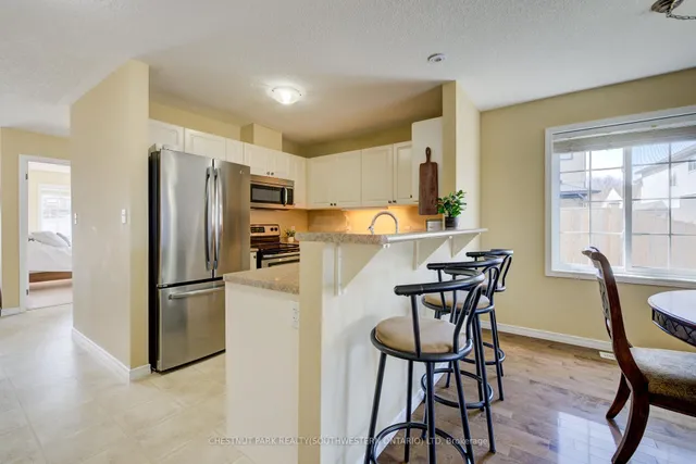 Additional image 12 of 988 Zeller Cres