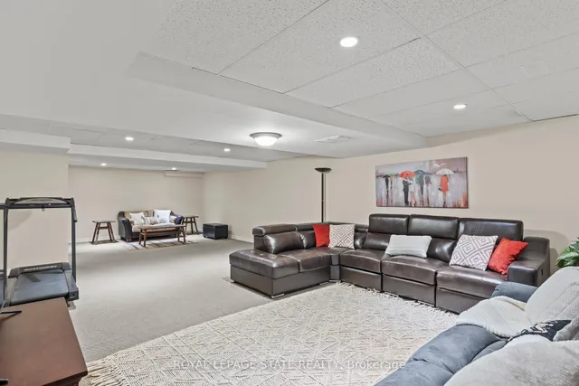 Additional image 43 of 2409 Norland Dr