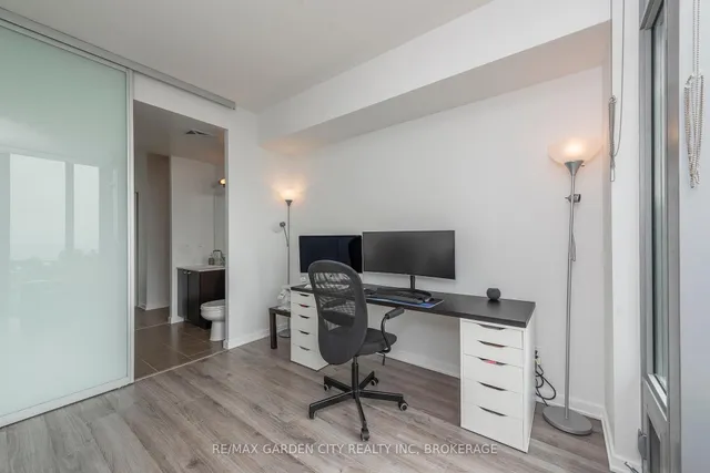 Additional image 20 of 103 The Queensway Way Unit 405