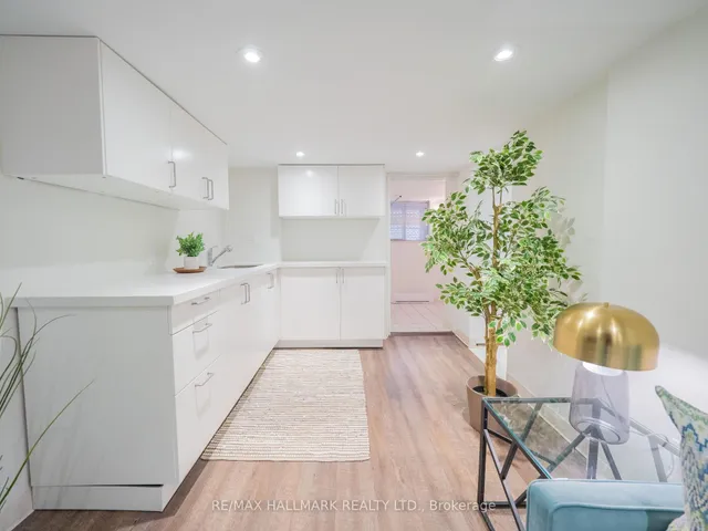 Additional image 43 of 163 Browning Ave