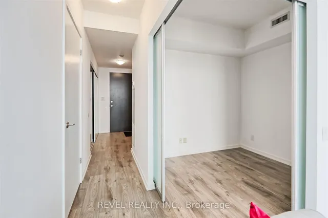 Additional image 6 of 105 The Queensway St