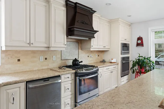 Additional image 14 of 8 Neapolitan Dr