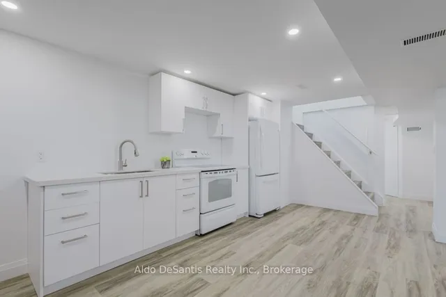 Additional image 16 of 585 East 27th St