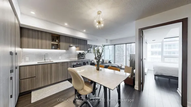 Additional image 5 of 19 Bathurst St Unit 1810
