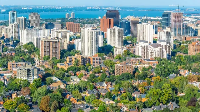 Additional image 20 of 11 REBECCA St Unit 101