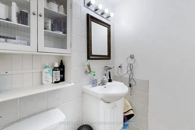 Additional image 50 of 4 Beresford Cres